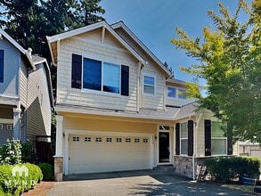 Building Photo - 4698 NE Beaumead Ln