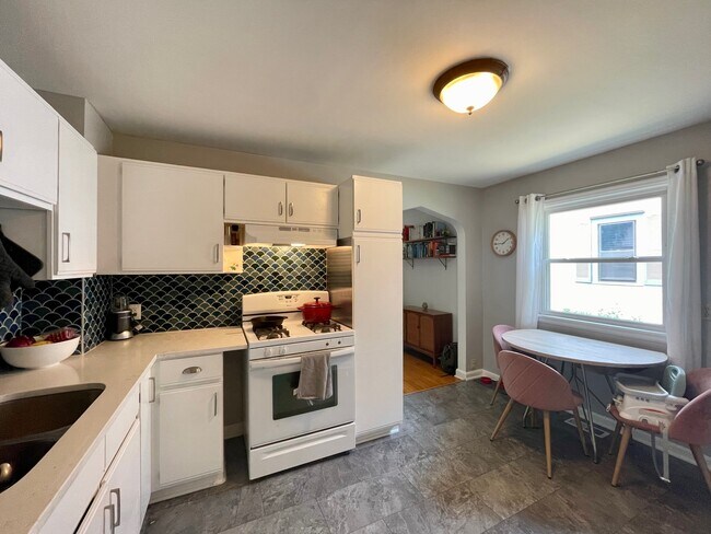 Foto del edificio - 2531 Johnson St NE