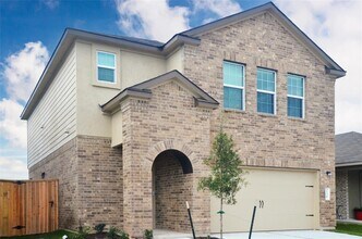 Building Photo - 136 Canley Lp