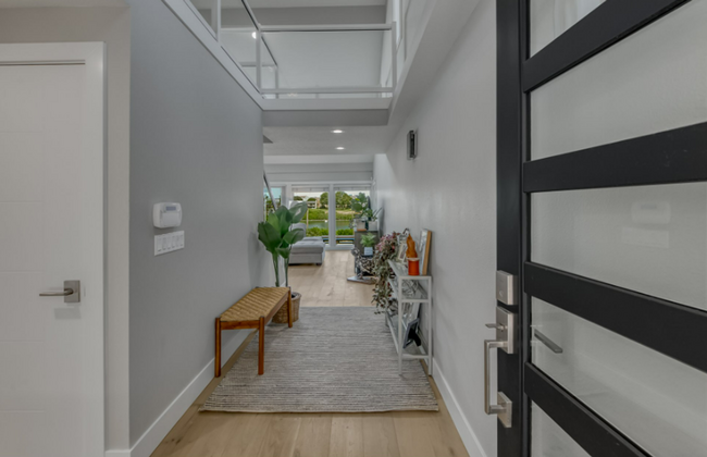 Foto del edificio - Modern 3-Bedroom Waterfront Escape – River...