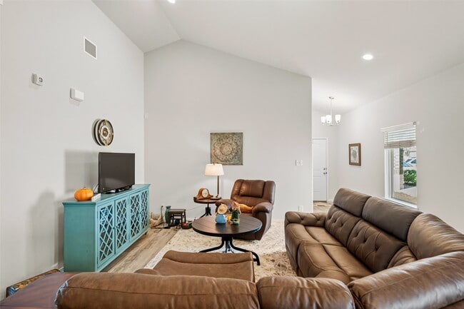 Foto del edificio - 9977 Tammy Ln