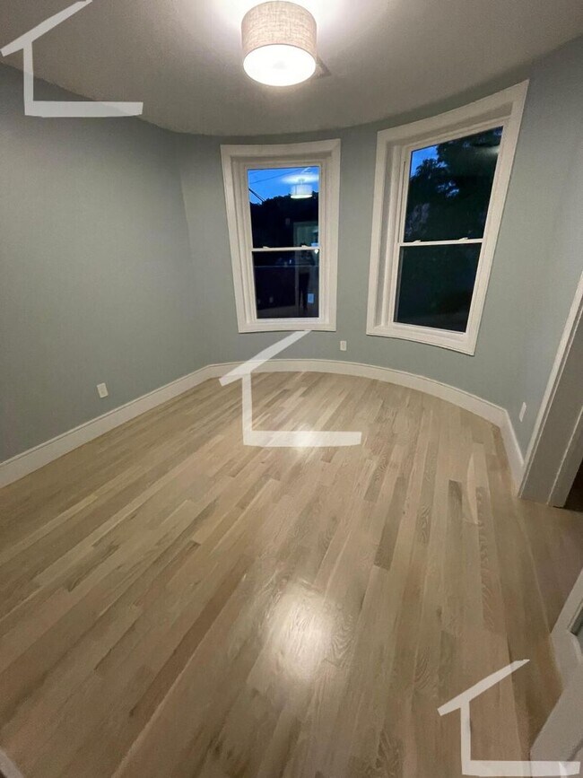 Foto del edificio - Huge 3 bed in Washington square