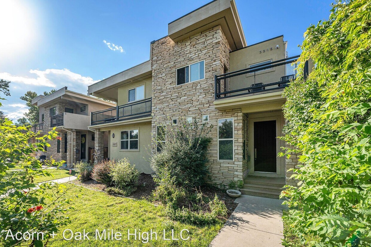Primary Photo - 4 br, 3.5 bath House - 3315 W. Hayward Pl