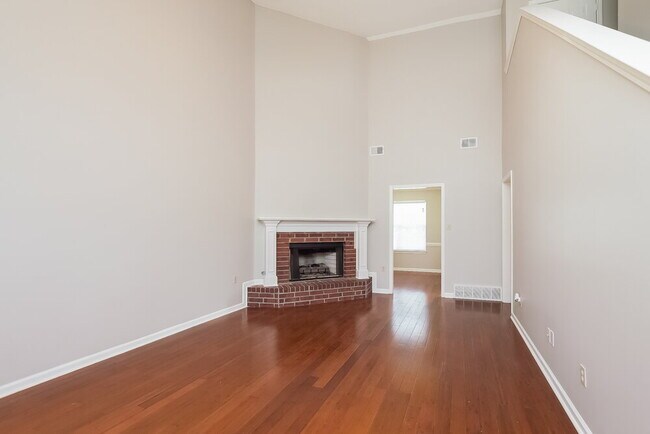 Foto del edificio - 1640 Saddle Ln