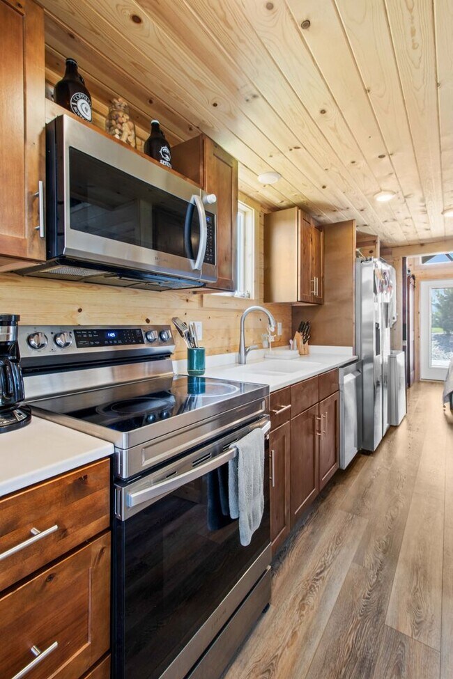 Foto del edificio - Two Bedroom One Bath Tiny Home in Silt