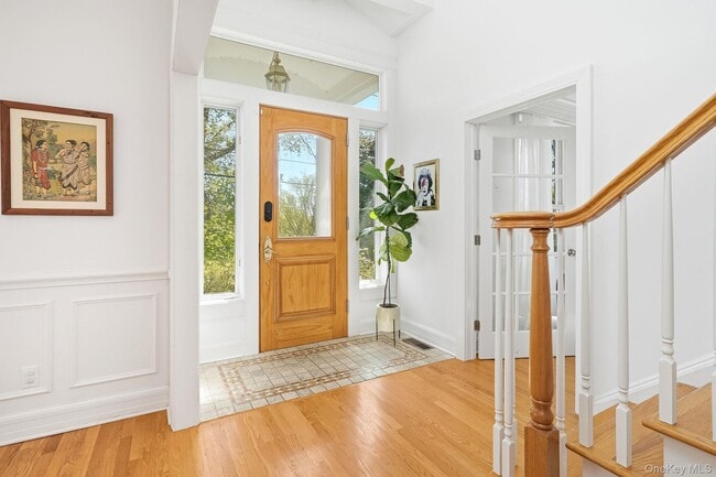 Building Photo - 60 Hillside Ln