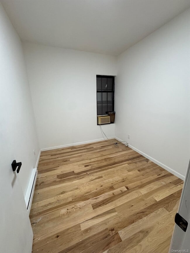 Building Photo - 1827 Amethyst St