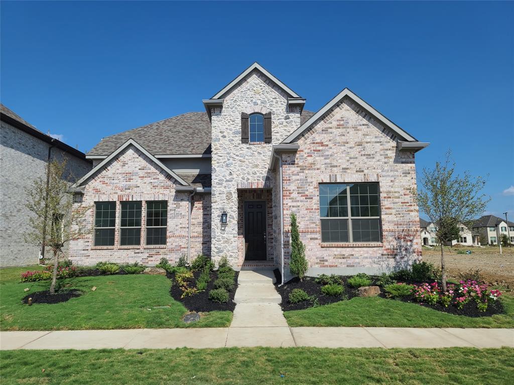 Foto principal - 12758 Royal Oaks Ln