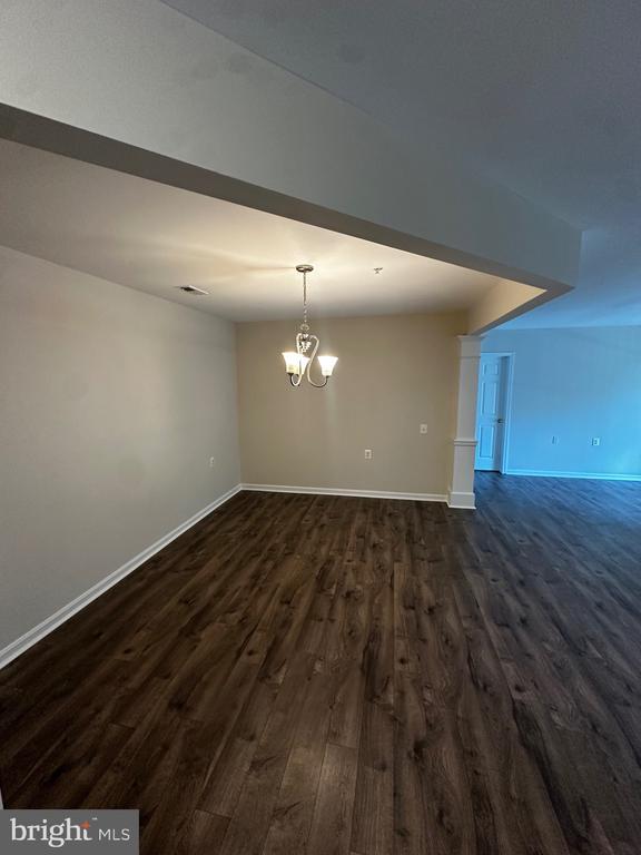Foto del edificio - 12501 Hayes Ct