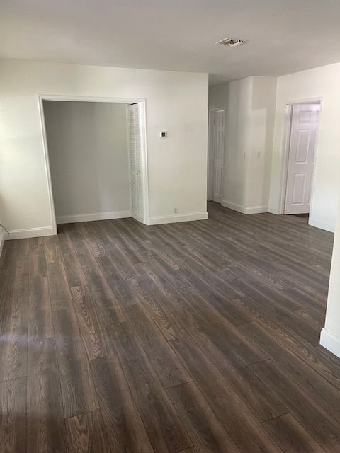 Foto del edificio - 1911 Boston Ave