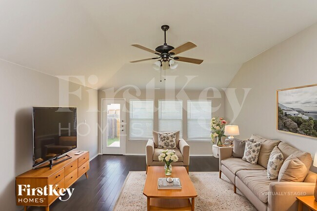 Building Photo - 517 Stone Crossing Ln