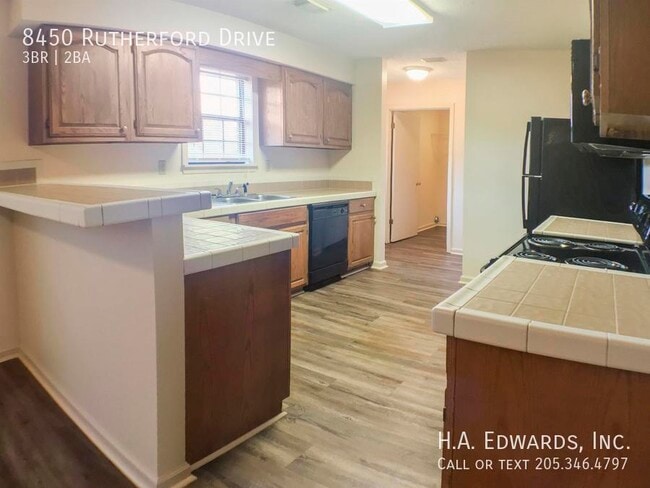 Building Photo - 8450 Rutherford Dr