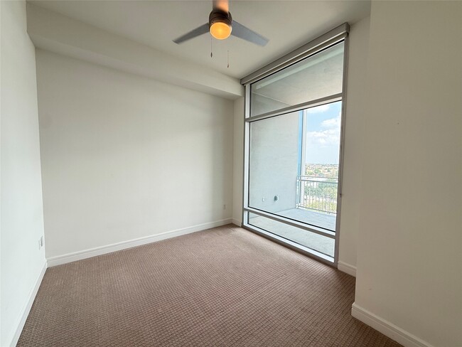 Building Photo - 3300 Main St