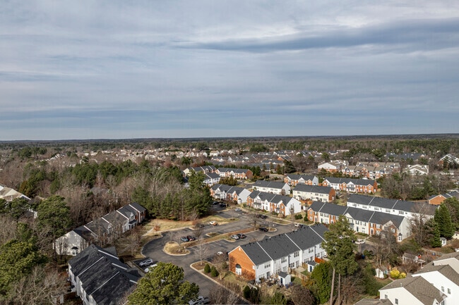 Building Photo - 1505 Olde Sage Ct