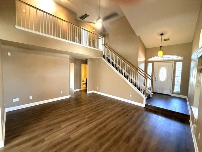 Building Photo - 14333 Teacup Ln