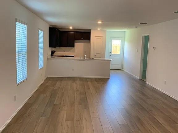 Building Photo - 621 Dashwood Dr
