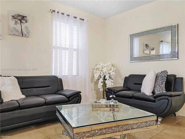 Foto del edificio - 3 br, 2.5 bath House - 3300 W 92nd Pl # 3300
