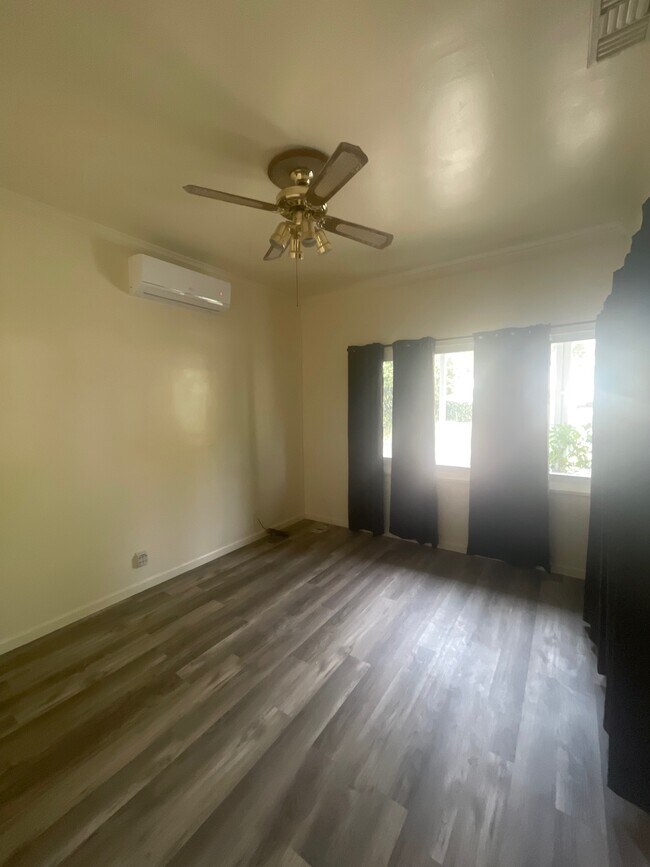 Foto del edificio - 4730 Monroe St