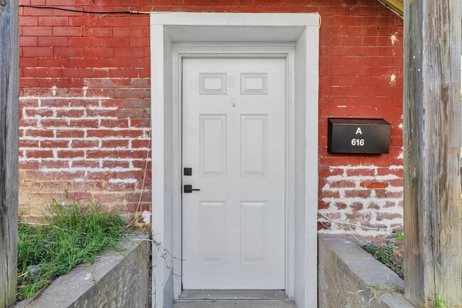 Photo - 616 N 21st St Apartment