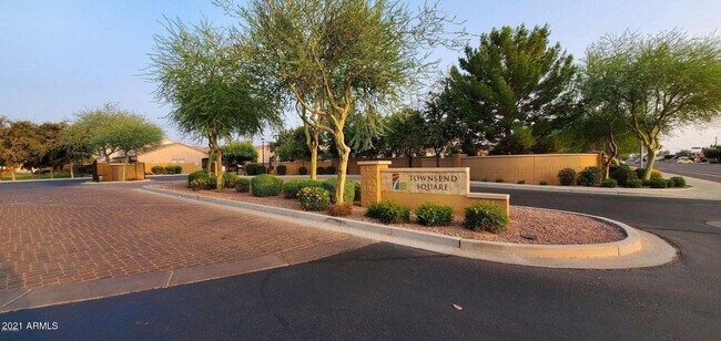 Foto del edificio - 7022 Cesar St