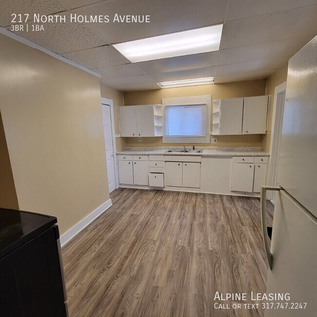 Foto del edificio - 217 N Holmes Ave