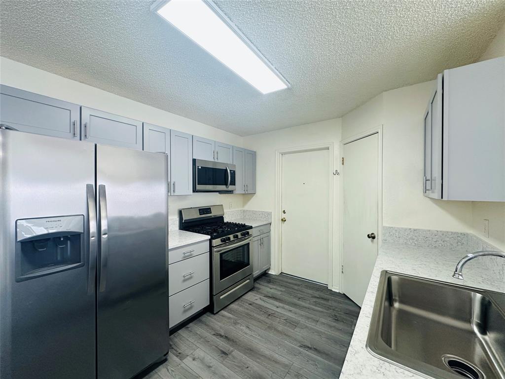 Foto del edificio - 14414 Tiffer Ln