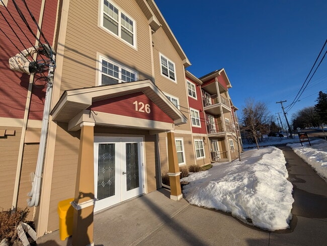Building Photo - 126 Weston Dr