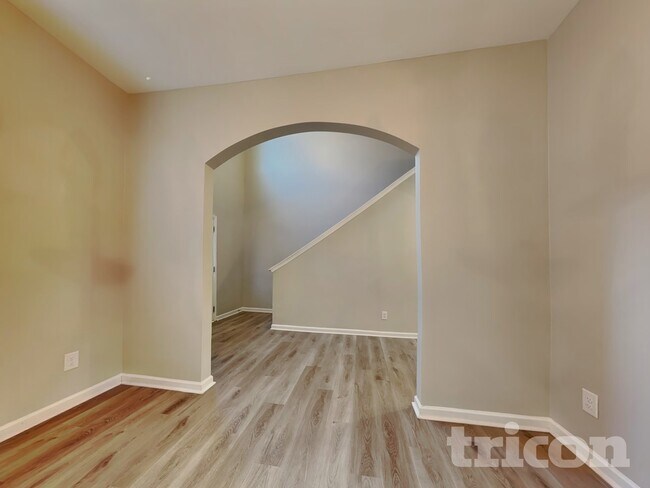 Foto del edificio - 452 Shady Glen