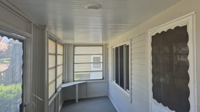 Building Photo - 4745 Blythin Rd