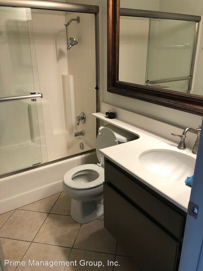Building Photo - 2 br, 2 bath House - 411 Coral Reef Dr. #36