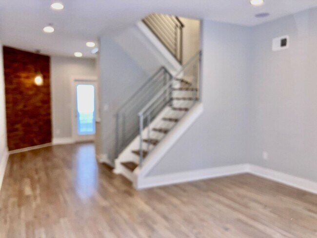 Foto del edificio - Spacious Fishtown 3bd/3bth w/ Private Roof...
