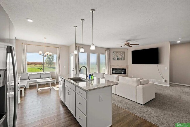 Foto del edificio - 21051 Polk St