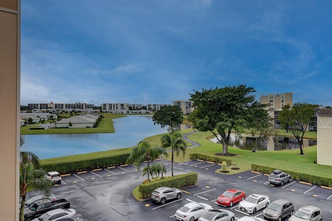 Foto del edificio - 7076 Huntington Ln