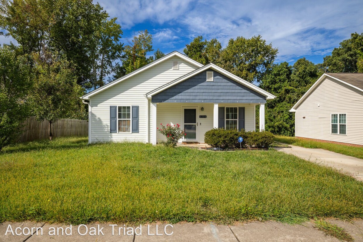 Primary Photo - 4 br, 2 bath House - 902 Pine Street