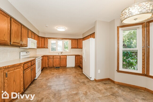 Foto del edificio - 6817 Salerno St NW
