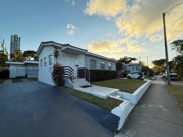 Foto principal - 3730 SW 29th St