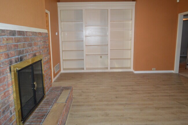 Foto del edificio - 2522 Belmeade Dr