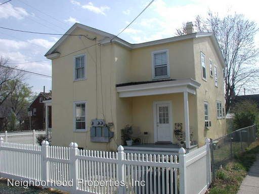 Building Photo - 1001 Avon St