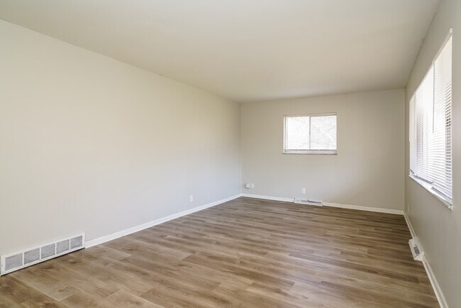 Foto del edificio - 1848 N Audubon Rd