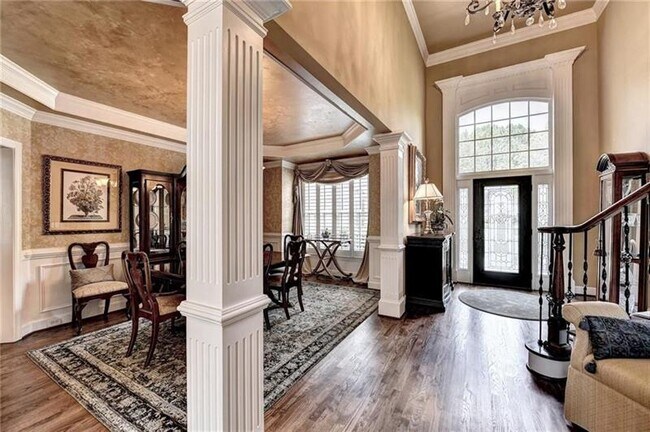 Foto del edificio - 5940 Somerset Ct