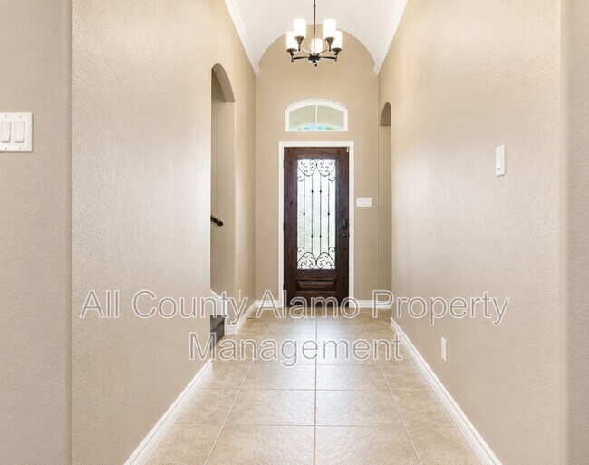 Foto del edificio - 8311 Comanche Pass