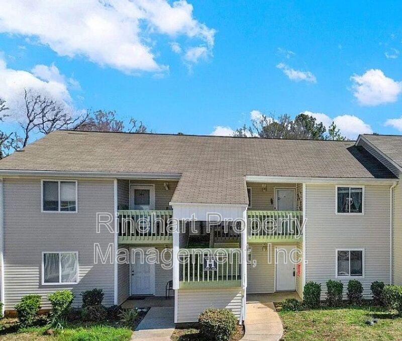 Foto principal - 1642 Eagles Pl