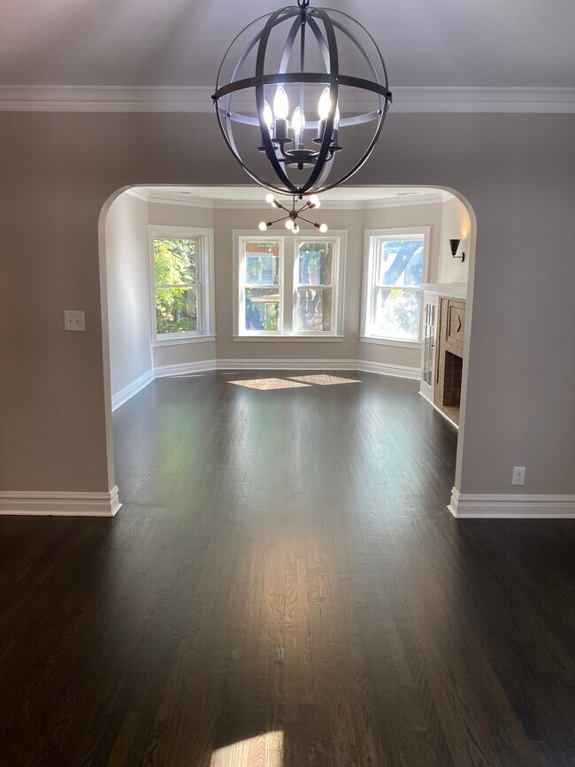 Foto del edificio - 3618 N Sacramento Ave