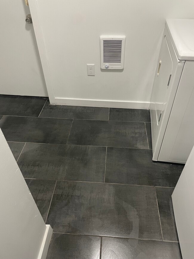 Building Photo - 2808 N Taylor St