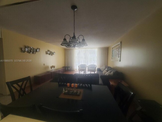 Foto del edificio - 319 NE 14th Ave