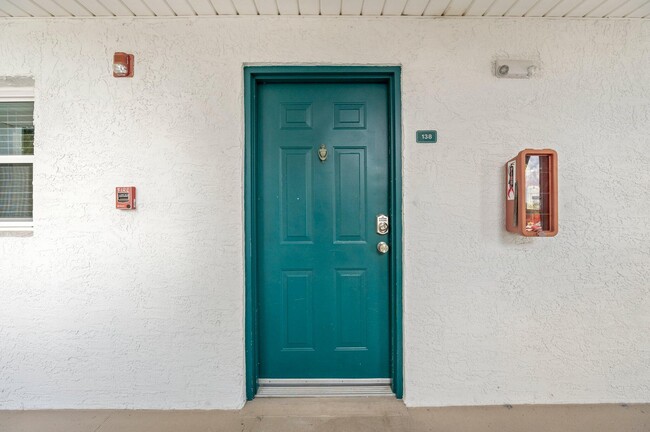 Building Photo - 4276 Calinda Ln