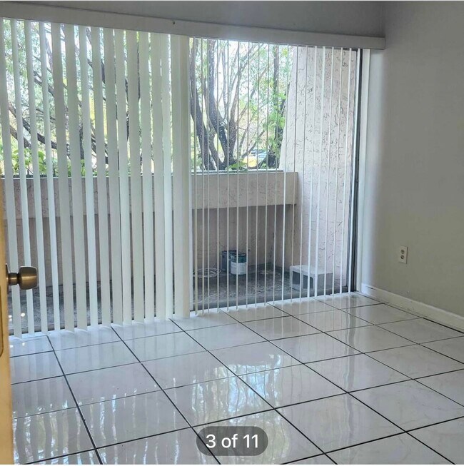 Foto del edificio - 488 NE 18th Ave