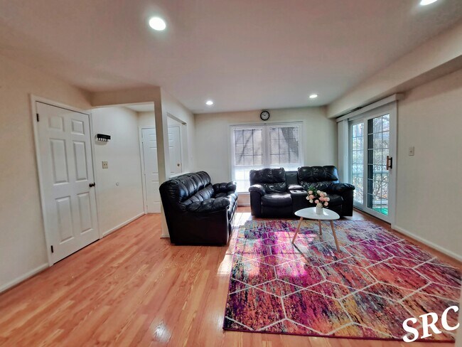 Foto del edificio - 5201 Stonehedge Rd