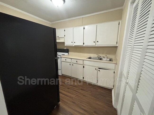 Foto del edificio - 2738 Blount Ave