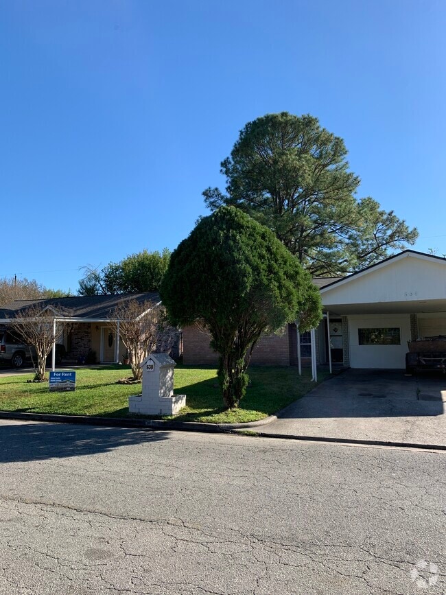 Building Photo - 538 Glenvale Dr